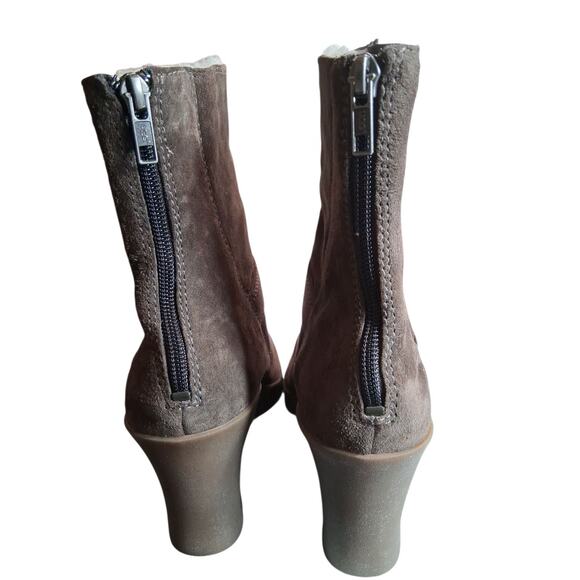 UGG Australia Gisella Brown Suede Wedge Boots With Buckle Sterling Lined Size 10 - Picture 3 of 9